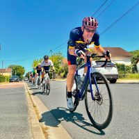Heads down peloton speed